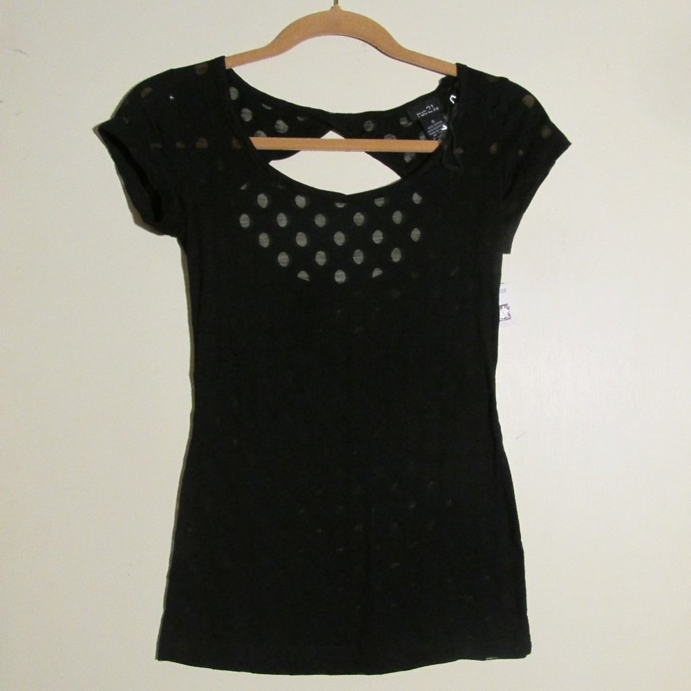Rue21 Junior Sheer Poka Dot Tee Top